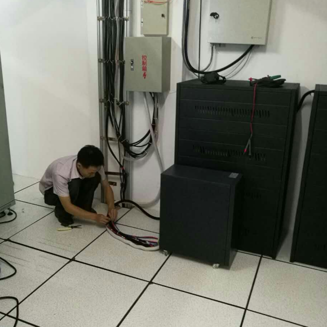 ups不间断电源哪里有卖 ups不间断电源哪里有卖